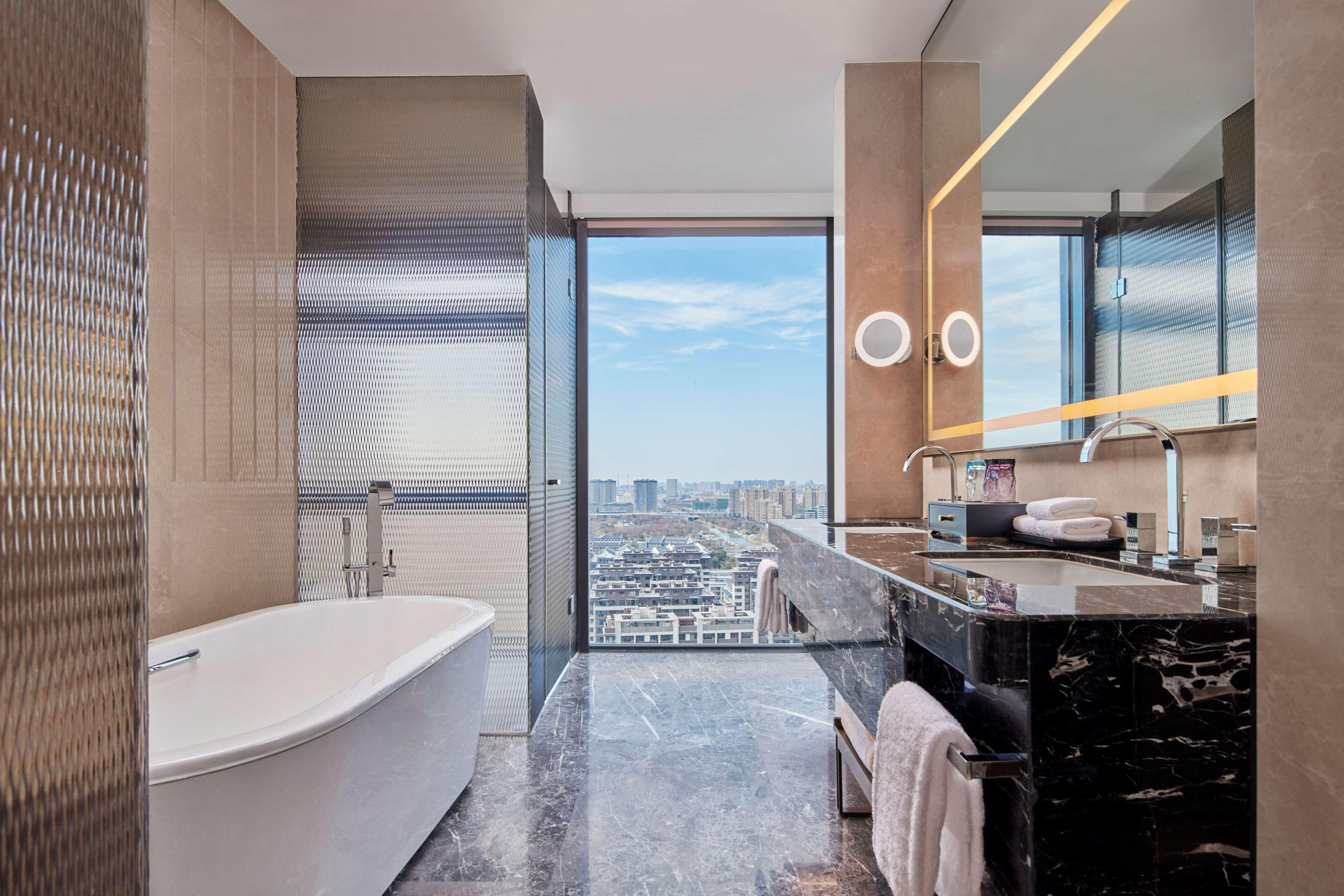 Hilton Yancheng Hotel Yancheng  Exterior photo