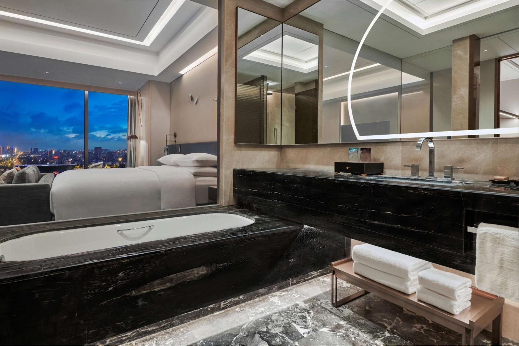 Hilton Yancheng Hotel Yancheng  Exterior photo
