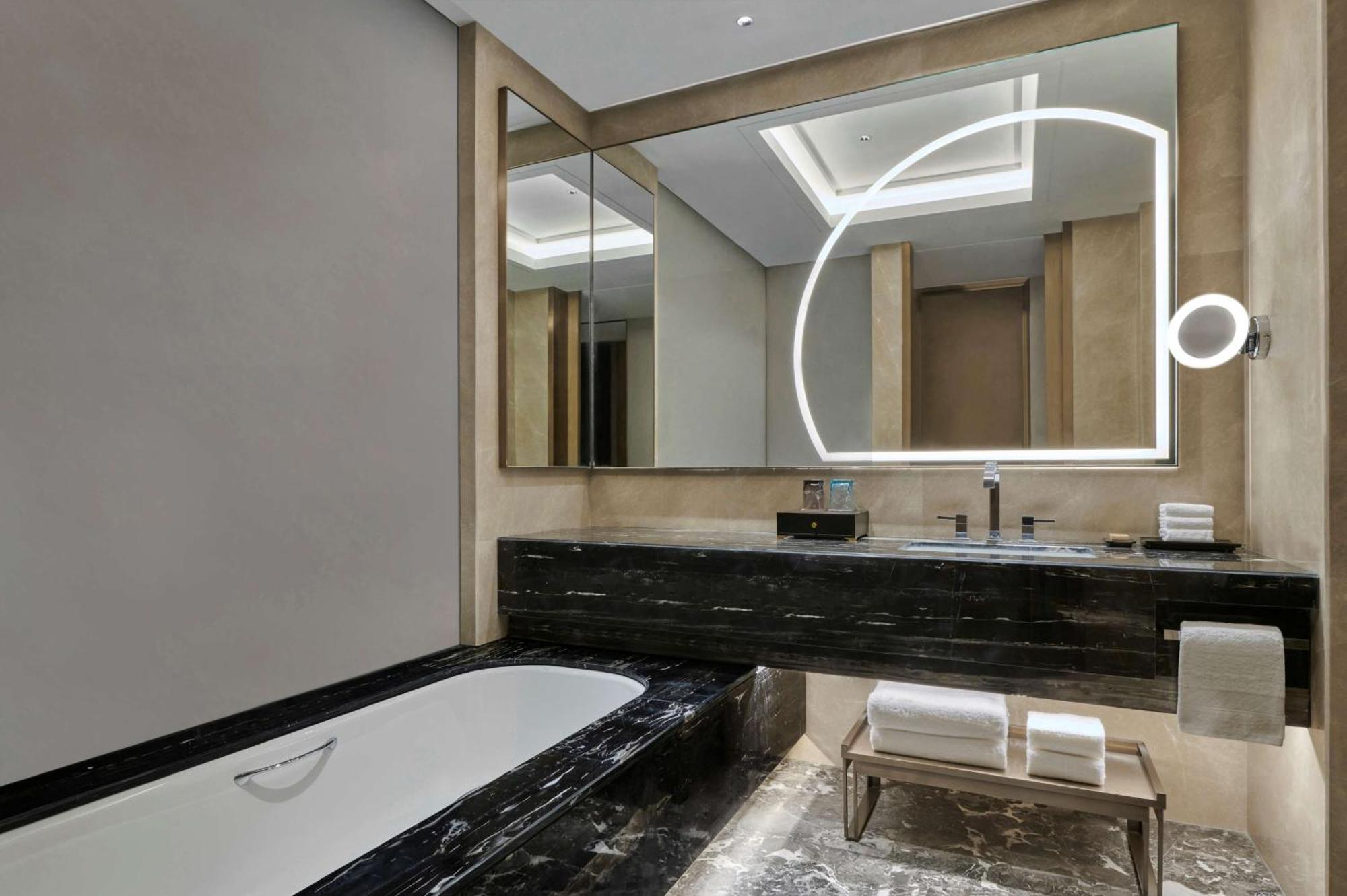 Hilton Yancheng Hotel Yancheng  Exterior photo